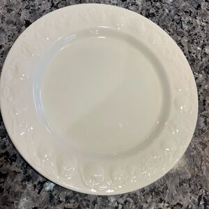 Windsor and Browne Dinner plate Made in Italy